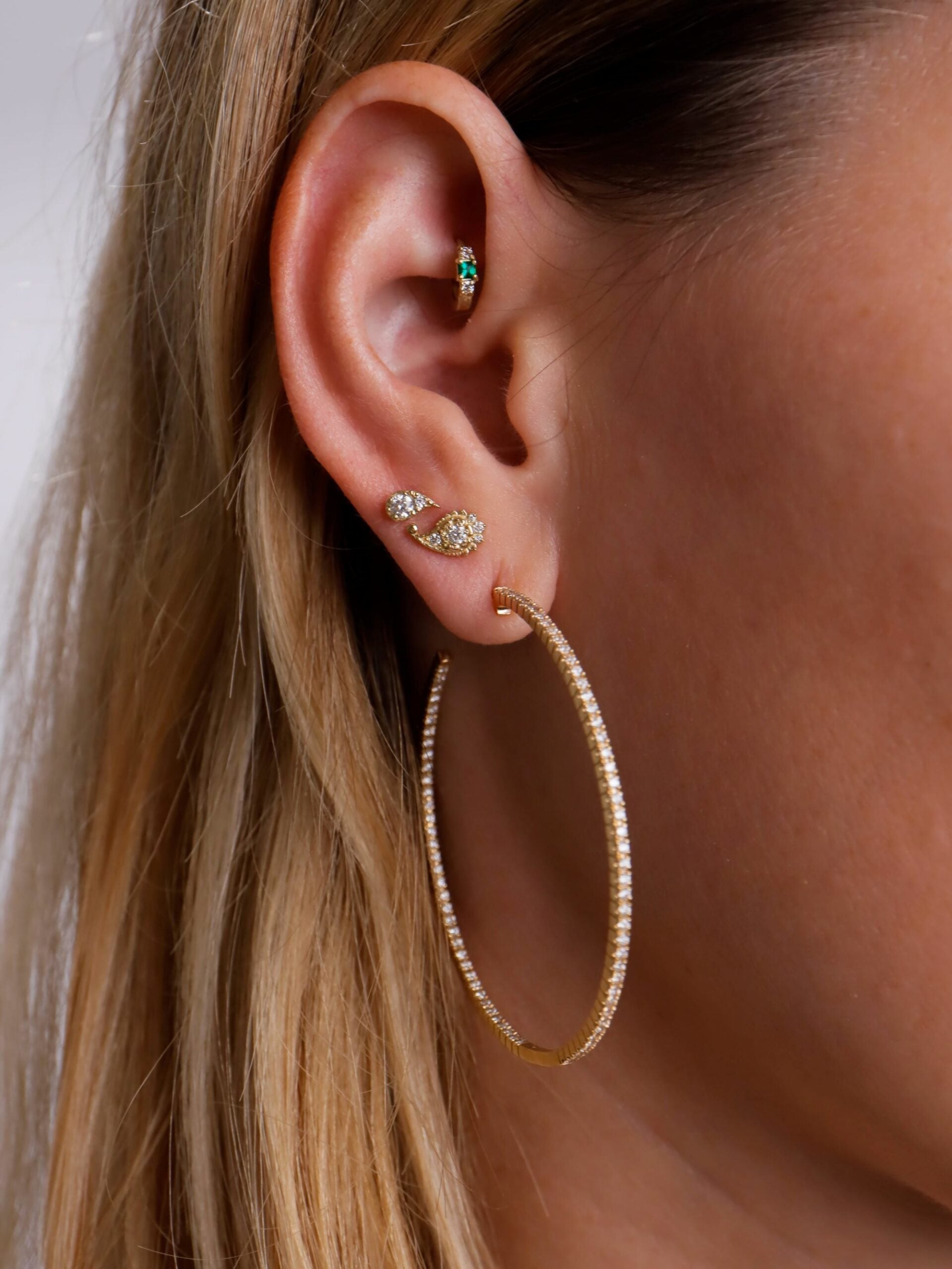 Paisley Teardrop In White Diamonds
