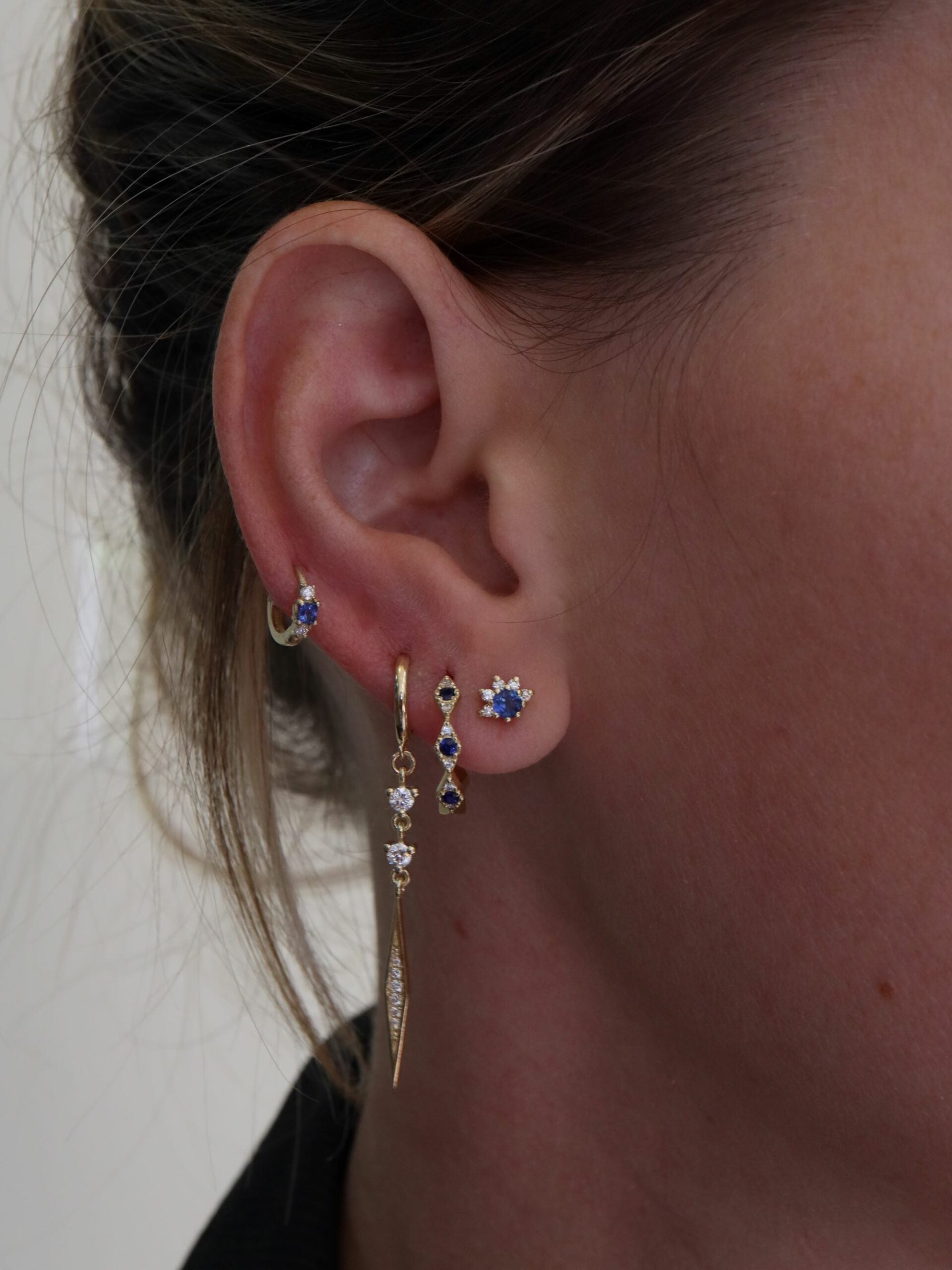 Double Solitaire Marilyn Earring In White Diamonds