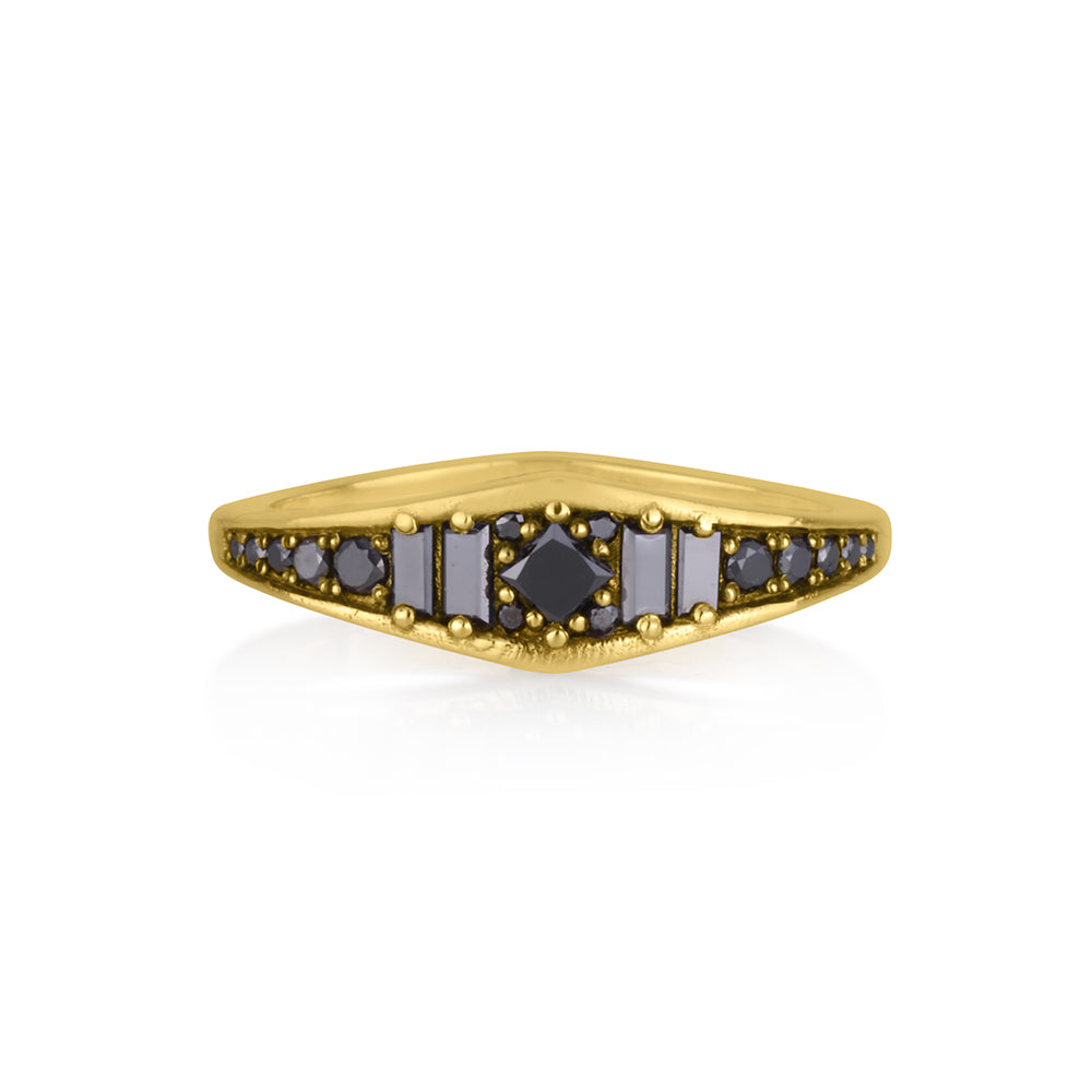 Marilyn ring in black diamonds