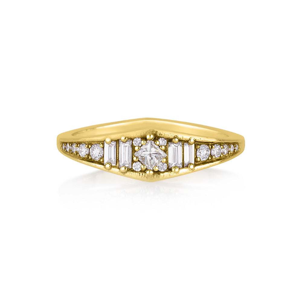 Marilyn ring in white diamonds