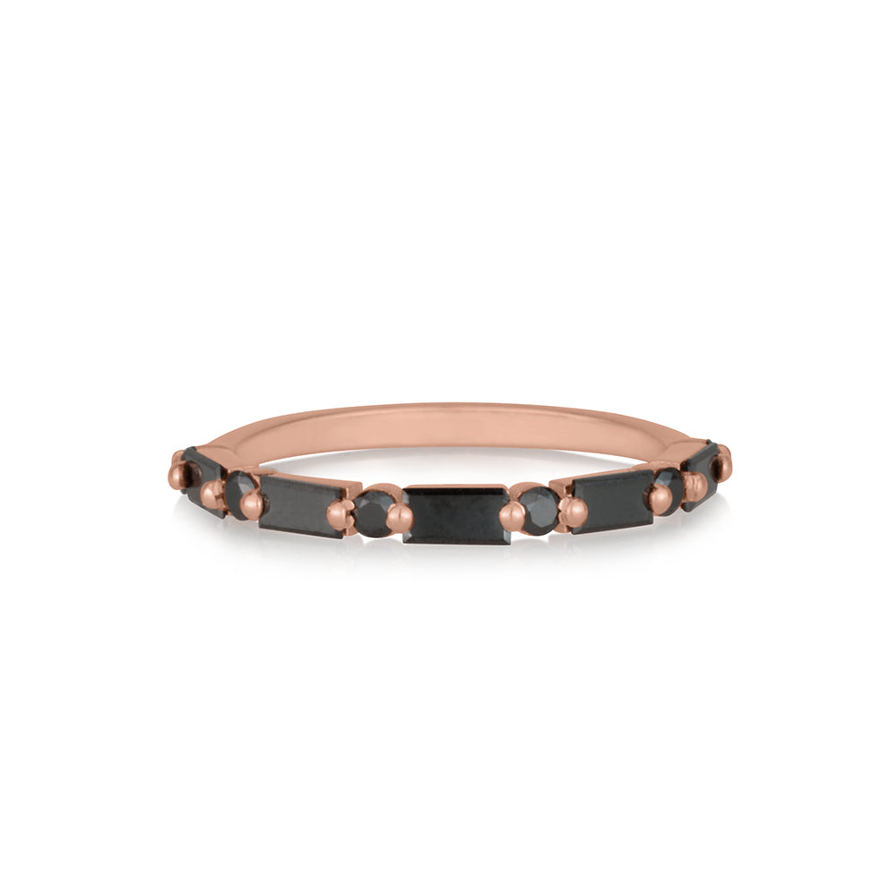 Safari ring in black diamonds