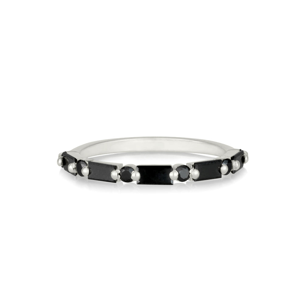 Safari ring in black diamonds