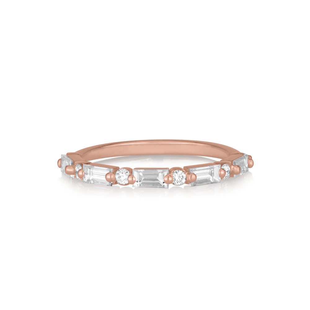 Safari ring in white diamonds