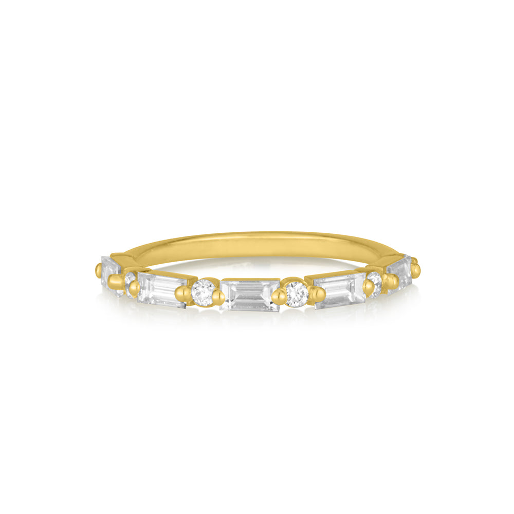 Safari ring in white diamonds