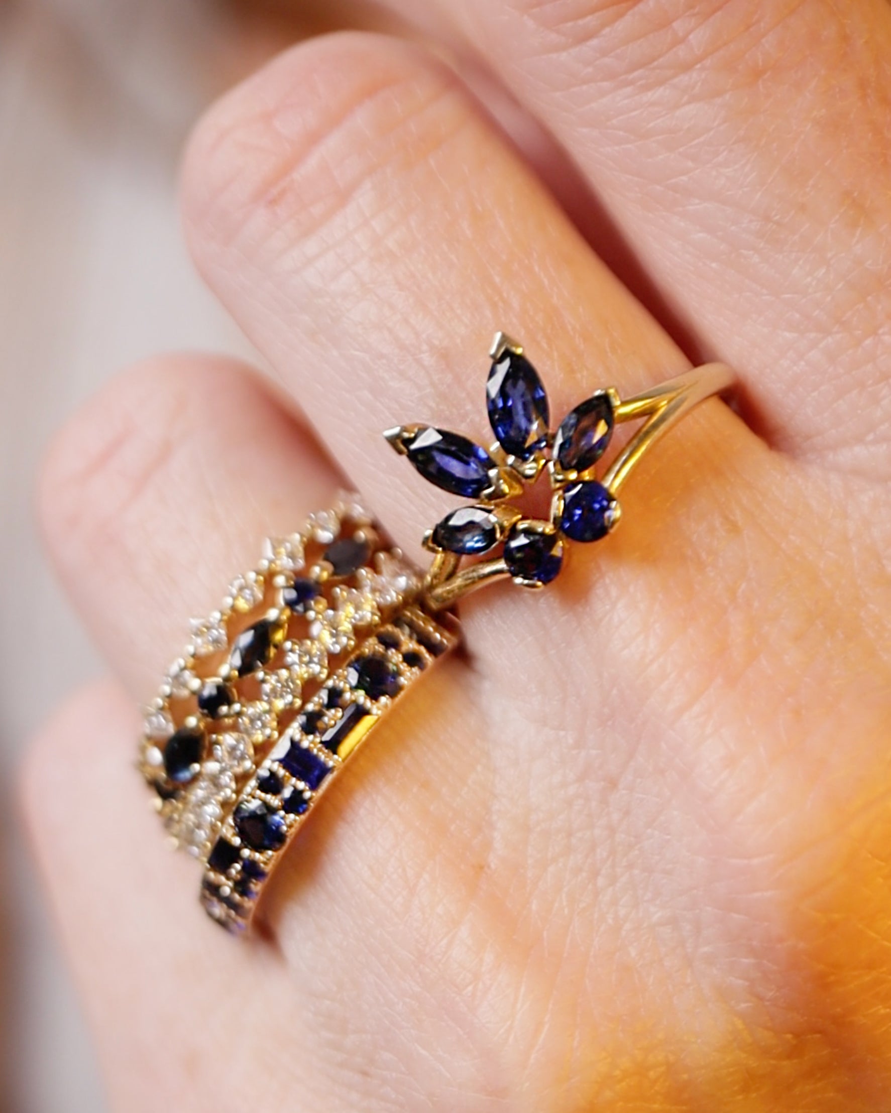 Tulip Ring In Sapphires