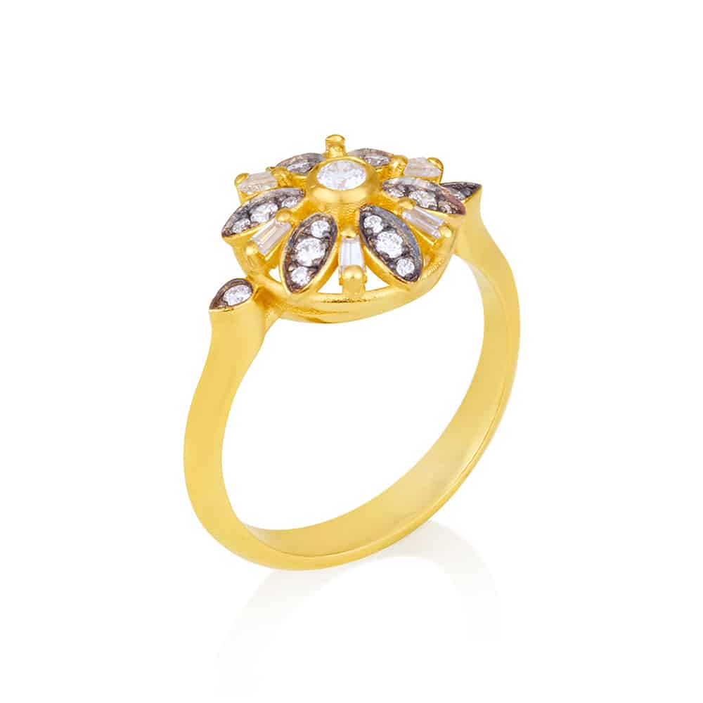 Stella ring