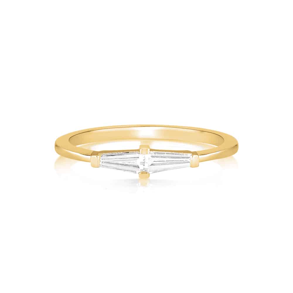 Two taper diamond ring