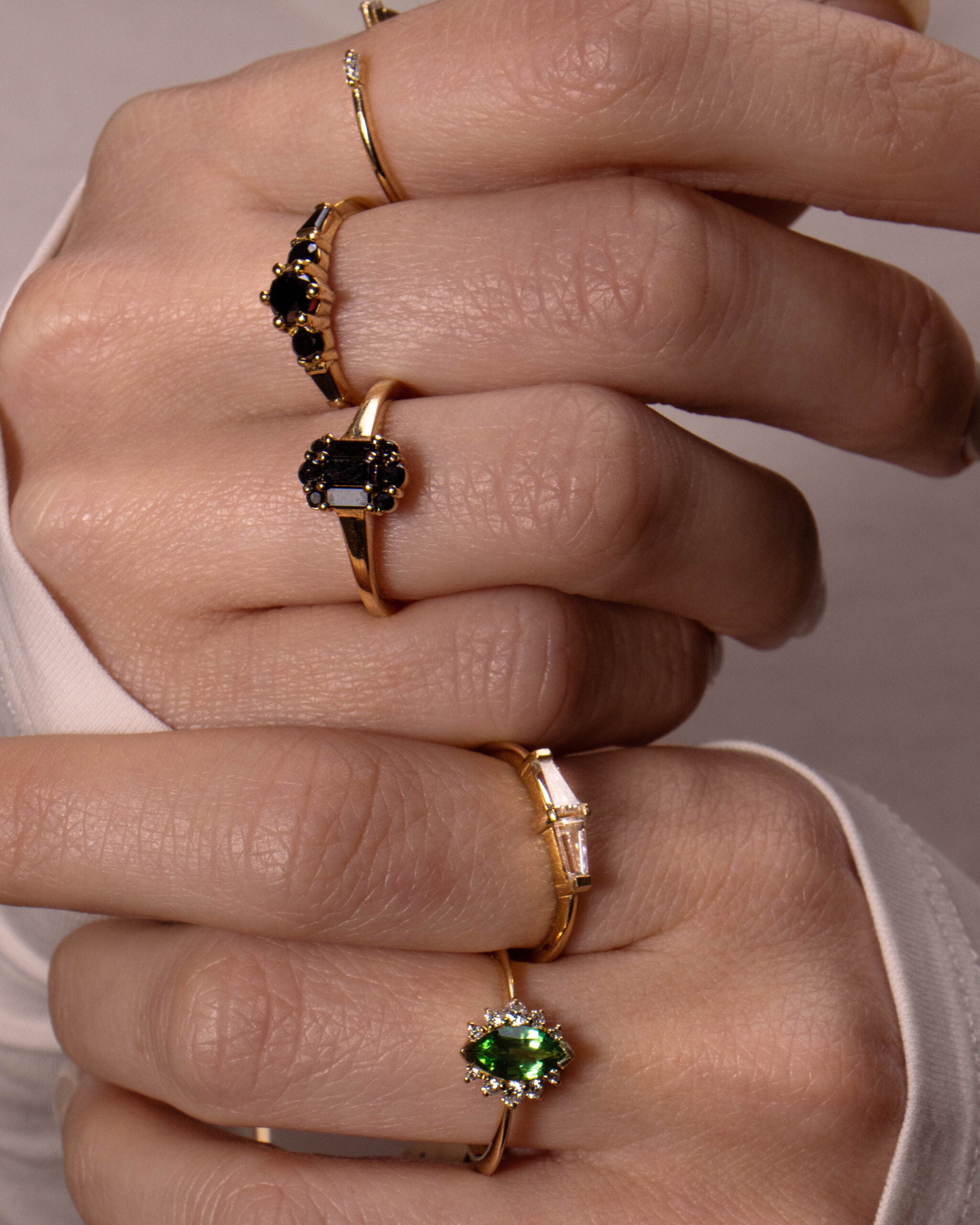 Cluster ring in Black diamonds