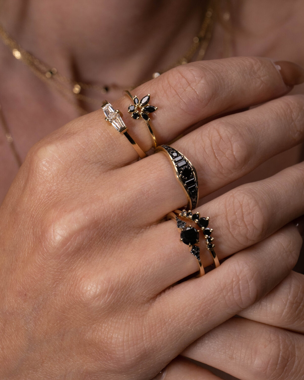 Marilyn ring in black diamonds - Malka Jewelry